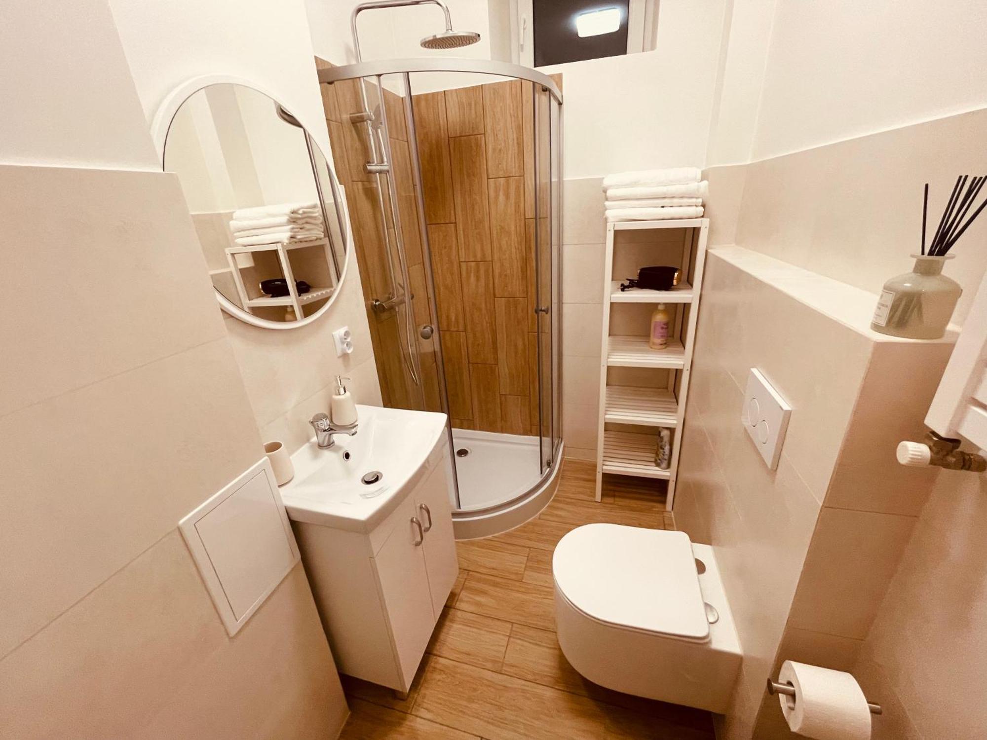 Kobiela Apartments Ktw City Center 卡托维兹 外观 照片